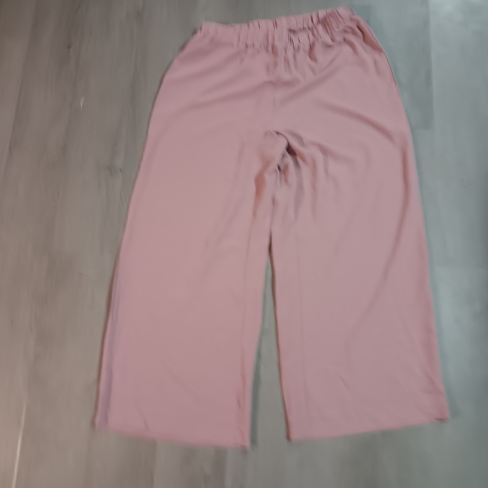 SHEIN Blush Pink Elastic Waist Capris